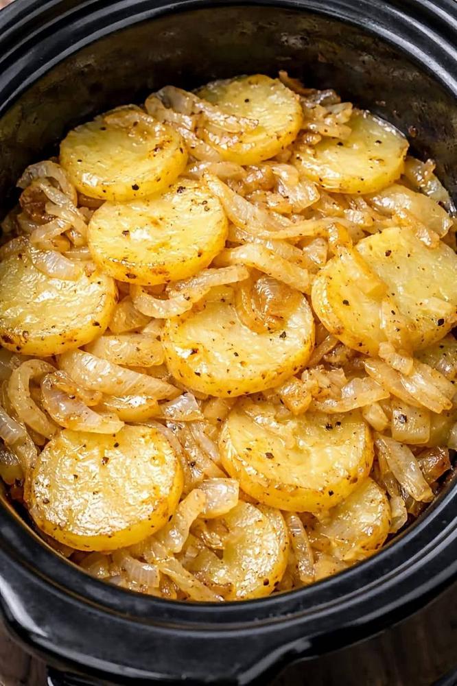 Smothered Potatoes and Onions